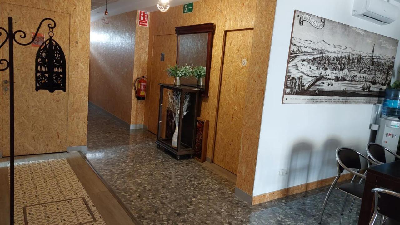 Italica Hostel Santiponce Ngoại thất bức ảnh