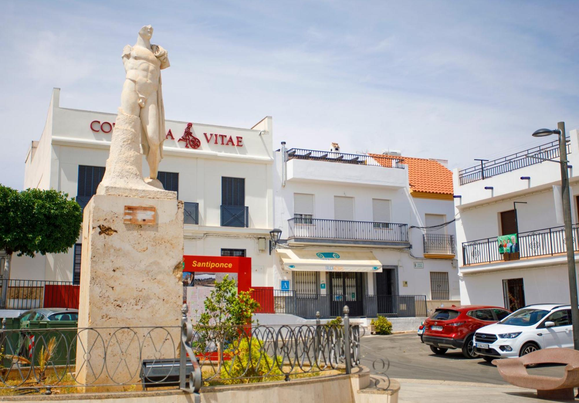 Italica Hostel Santiponce Ngoại thất bức ảnh