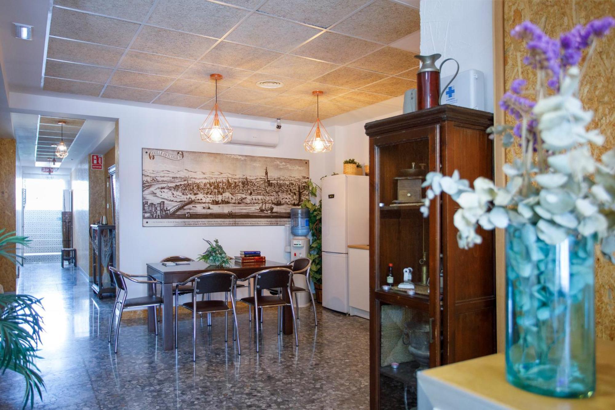 Italica Hostel Santiponce Ngoại thất bức ảnh