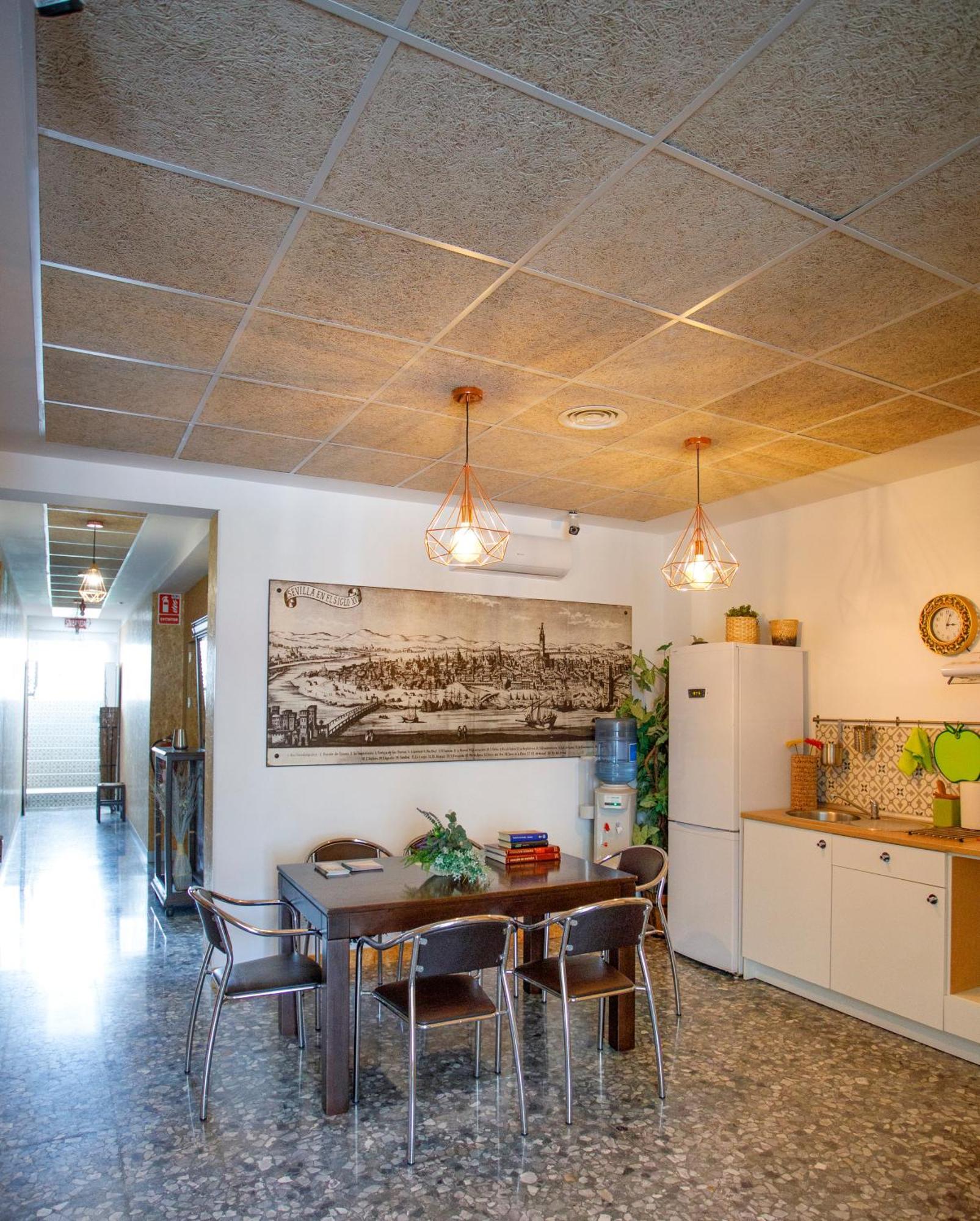 Italica Hostel Santiponce Ngoại thất bức ảnh